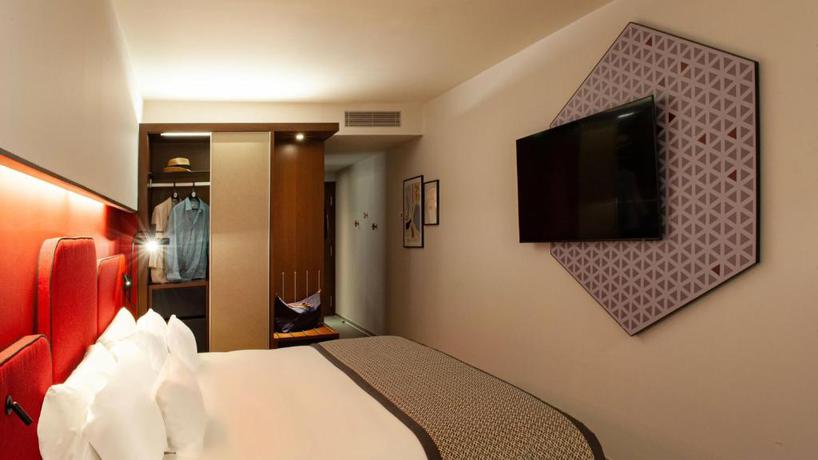 Imagen de la habitación del Hotel Indigo Barcelona Plaza Espana, an IHG. Foto 16