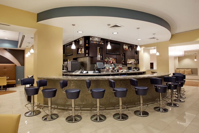 Imagen del bar/restaurante del Hotel Indigo Baton Rouge Downtown, An Ihg. Foto 2
