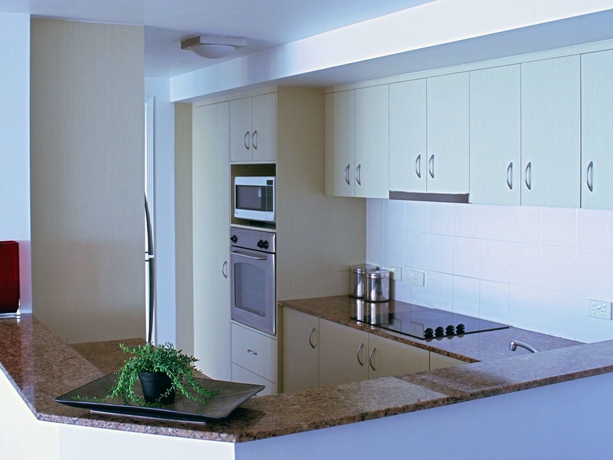 Imagen de la habitación del Hotel Indigo Blue Beachfront Apartments. Foto 5