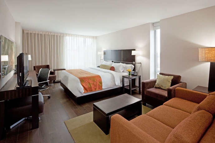 Imagen de la habitación del Hotel Indigo Boston Newton Riverside. Foto 4