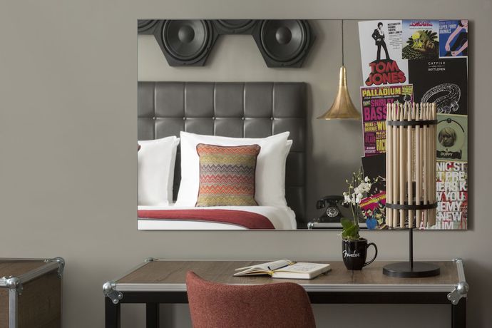 Imagen de la habitación del Hotel Indigo Cardiff, an IHG. Foto 3