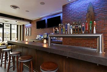 Imagen de los interiores del Hotel Indigo Cleveland Downtown, An Ihg. Foto 10