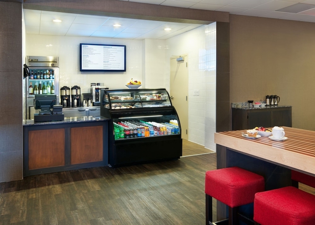 Imagen del bar/restaurante del Hotel Indigo Cleveland-beachwood. Foto 3
