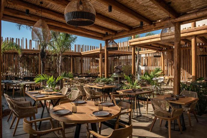 Imagen del bar/restaurante del Hotel Indigo Inn Casa Adults Only. Foto 2