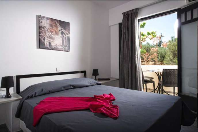 Imagen de la habitación del Hotel Indigo Inn. Foto 3