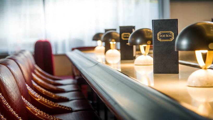 Imagen del bar/restaurante del Hotel Indigo Kansas City Downtown, an IHG. Foto 3