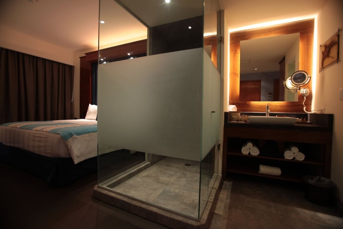 Imagen de la habitación del Hotel Indigo La Paz Puerta Cortes, An Ihg. Foto 8