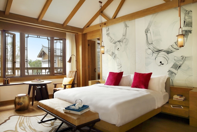 Imagen de la habitación del Hotel Indigo Lijiang Ancient Town, An Ihg. Foto 8