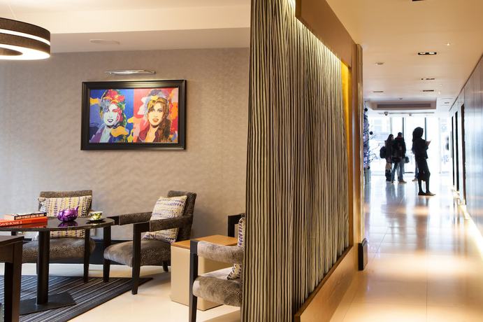 Imagen del bar/restaurante del Hotel Indigo London K West Shepherd's Bush by IHG. Foto 2