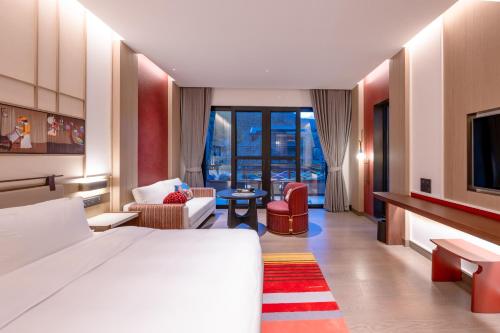 Imagen de la habitación del Hotel Indigo Lugu Lake, an IHG. Foto 10