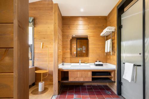 Imagen de la habitación del Hotel Indigo Lugu Lake, an IHG. Foto 15