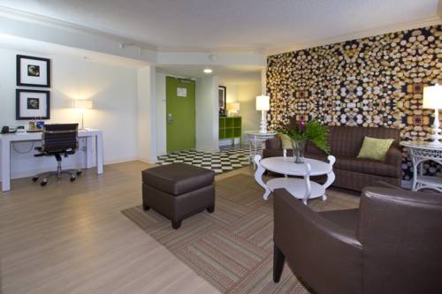 Imagen de la habitación del Hotel Indigo Miami Lakes. Foto 6