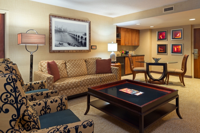 Imagen de los interiores del Hotel Indigo Minneapolis Downtown, An Ihg. Foto 9