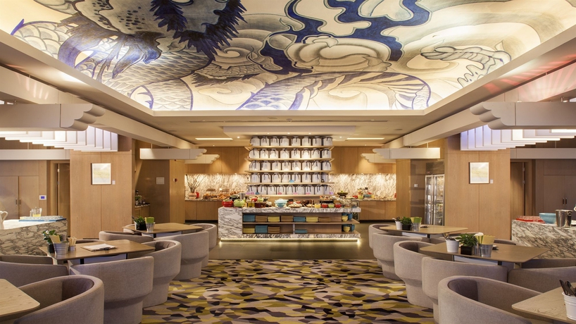 Imagen del bar/restaurante del Hotel Indigo Shanghai On The Bund, An Ihg. Foto 4