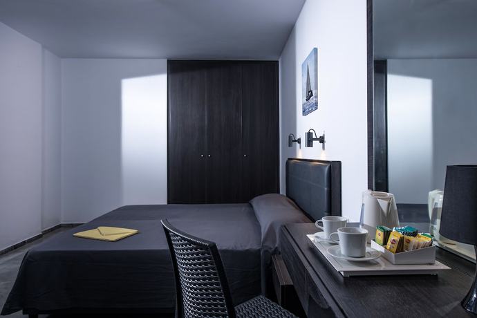 Imagen de la habitación del Hotel Indigo Suites Collection Adults Only. Foto 4