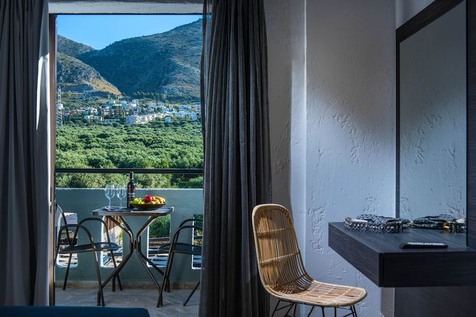 Imagen de la habitación del Hotel Indigo Suites Collection Adults Only. Foto 9