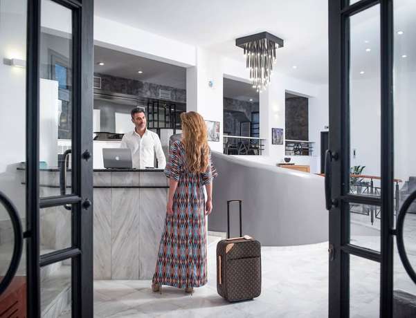 Imagen de los interiores del Hotel Indigo Suites Collection Adults Only. Foto 18