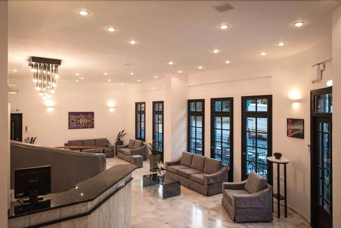Imagen de los interiores del Hotel Indigo Suites Collection Adults Only. Foto 21