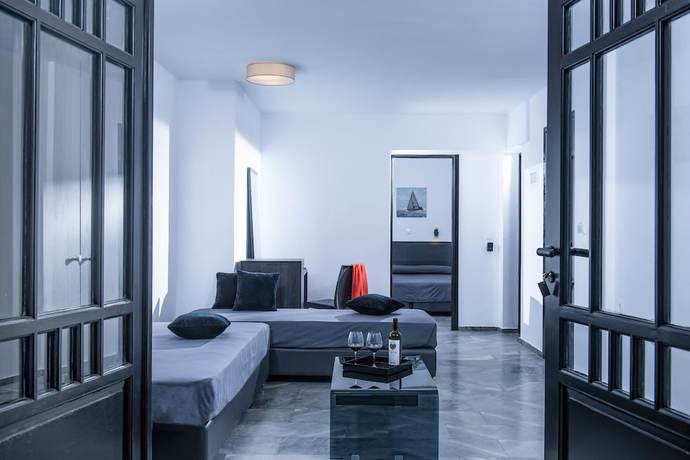 Imagen de la habitación del Hotel Indigo Suites Collection Adults Only. Foto 15