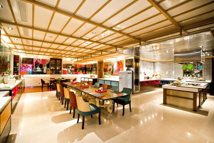 Imagen del bar/restaurante del Hotel Indigo Tianjin Haihe. Foto 2