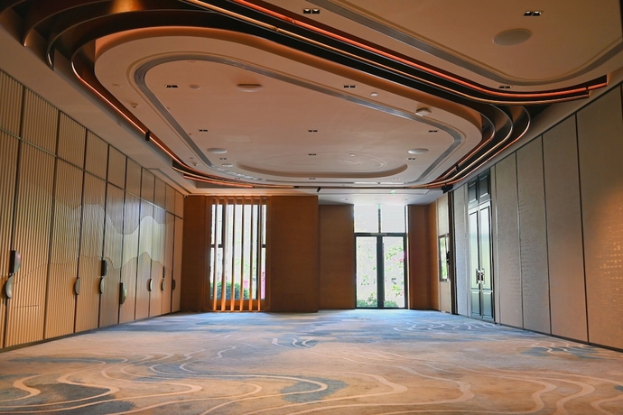 Imagen del bar/restaurante del Hotel Indigo Xiamen Haicang, an IHG. Foto 2