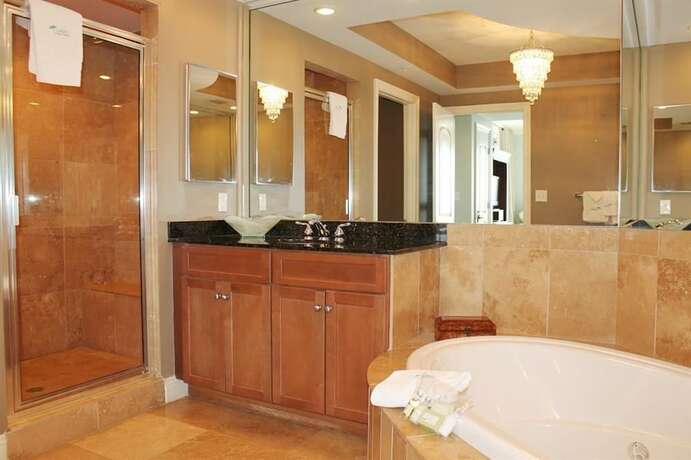Imagen general del Hotel Indigo by Luxury Coastal Vacations. Foto 6