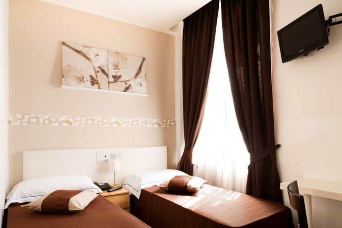 Imagen de la habitación del Hotel Indipendenza. Foto 17