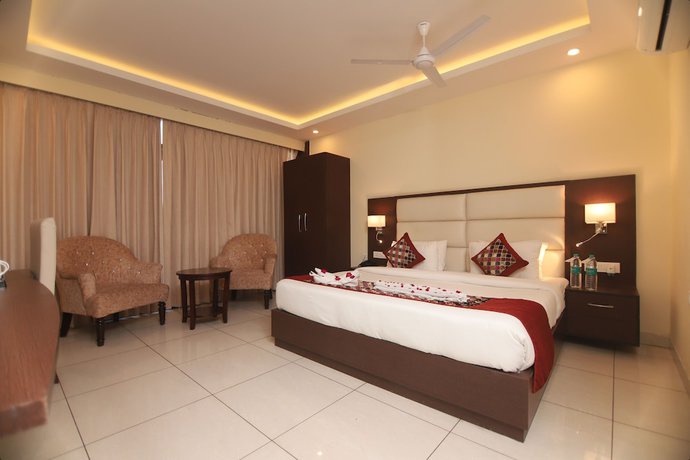 Imagen de la habitación del Hotel Indira Nikunj. Foto 4