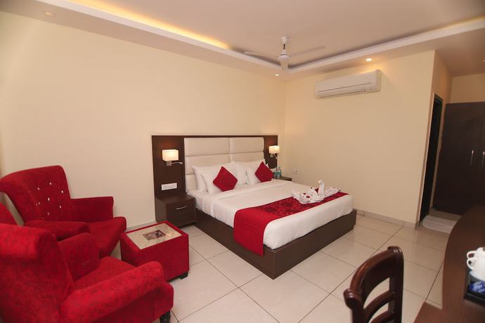 Imagen de la habitación del Hotel Indira Nikunj. Foto 6