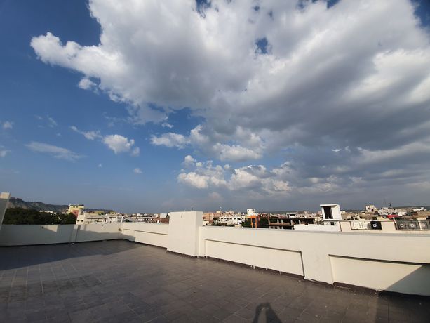 Imagen de los exteriores del Hotel Indo Prime. Foto 9