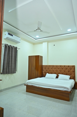 Imagen de la habitación del Hotel Indore Palace. Foto 12