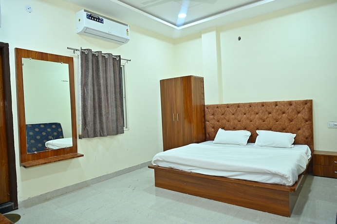 Imagen de la habitación del Hotel Indore Palace. Foto 13