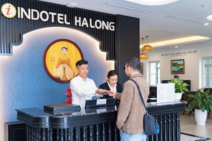 Imagen de los interiores del Hotel Indotel Ha Long. Foto 16