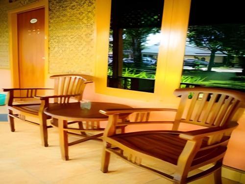 Imagen general del Hotel Indra Djaya. Foto 4