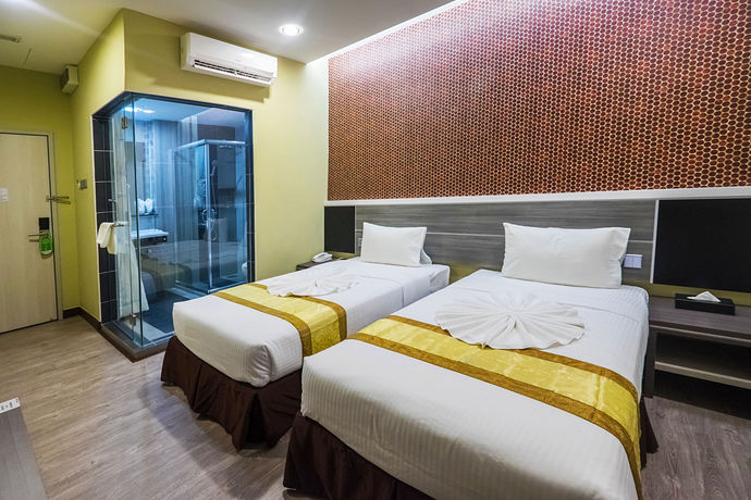 Imagen de los interiores del Hotel Indra. Foto 13