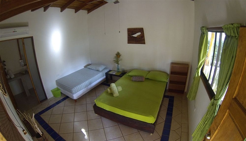 Imagen de la habitación del Hotel Indra Inn. Foto 8