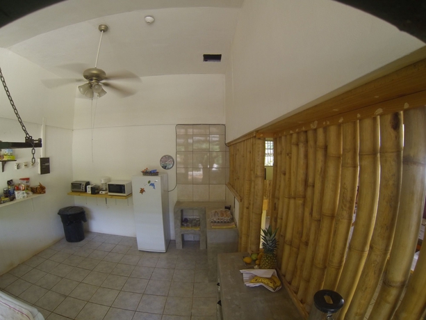 Imagen de los interiores del Hotel Indra Inn. Foto 14