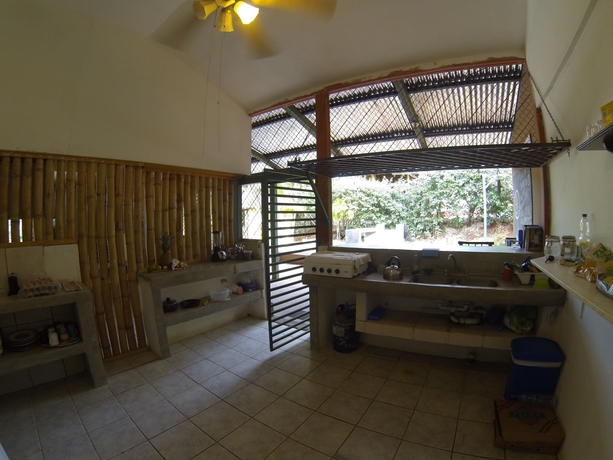 Imagen de los interiores del Hotel Indra Inn. Foto 15