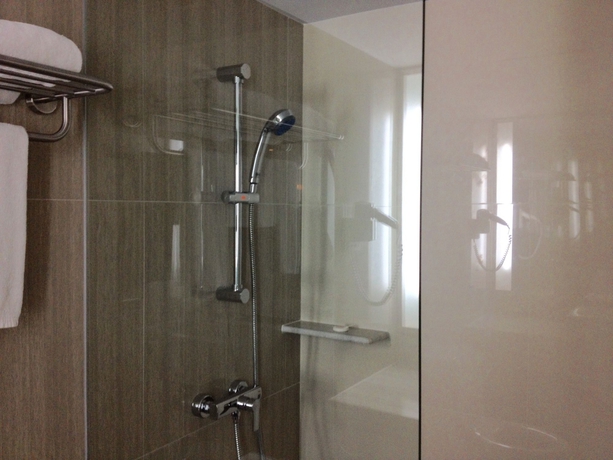 Imagen de la habitación del Hotel Indra Regent. Foto 5