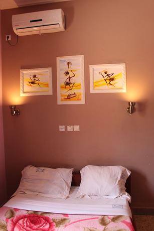 Imagen de la habitación del Hotel Indra, Yaound&eacute;. Foto 5