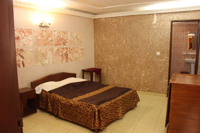 Imagen de la habitación del Hotel Indra, Yaound&eacute;. Foto 8
