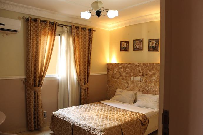 Imagen de la habitación del Hotel Indra, Yaound&eacute;. Foto 10