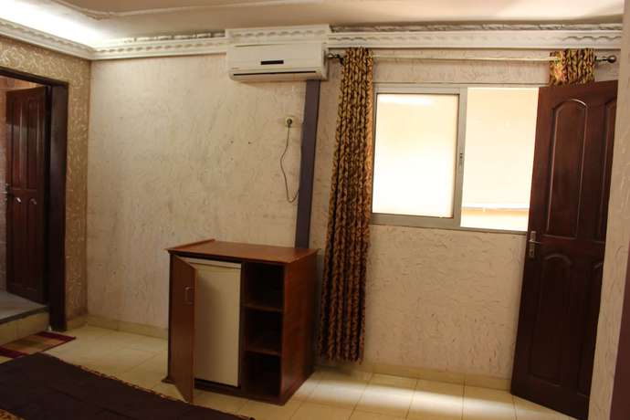 Imagen de la habitación del Hotel Indra, Yaound&eacute;. Foto 18