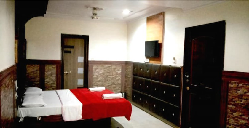 Imagen de la habitación del Hotel Indraprastha, Pachmarhi. Foto 5