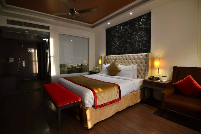 Imagen de la habitación del Hotel Indraprastha Spa Resort. Foto 15