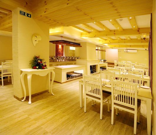 Imagen del bar/restaurante del Hotel Indriya Wayanad. Foto 5