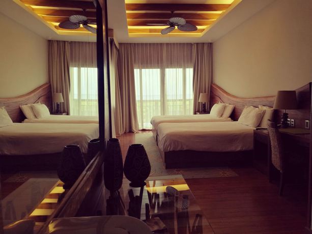 Imagen de la habitación del Hotel Indura Beach and Golf Resort, Curio Collection By Hilton. Foto 3