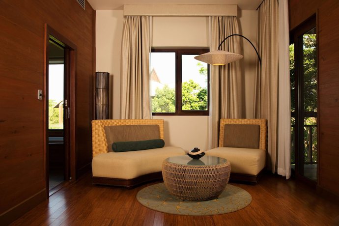 Imagen de la habitación del Hotel Indura Beach and Golf Resort, Curio Collection By Hilton. Foto 5
