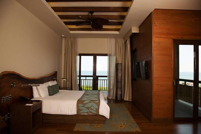 Imagen de la habitación del Hotel Indura Beach and Golf Resort, Curio Collection By Hilton. Foto 8