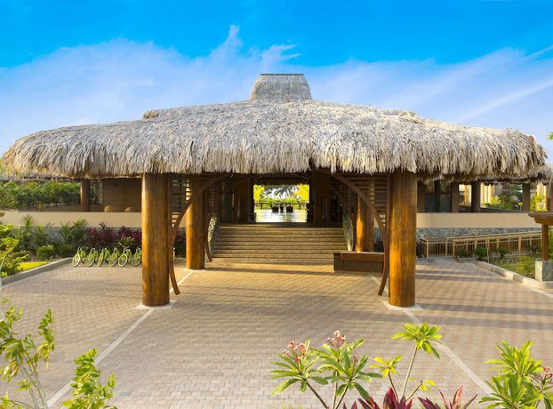 Imagen de los interiores del Hotel Indura Beach and Golf Resort, Curio Collection By Hilton. Foto 19
